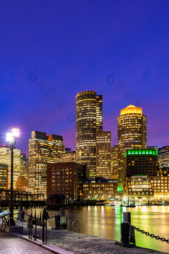 夜晚波士顿城市建筑