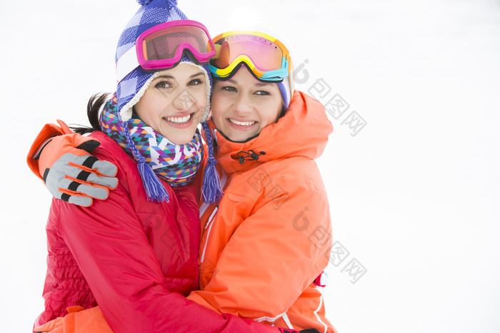 清新滑雪的女人们摄影图