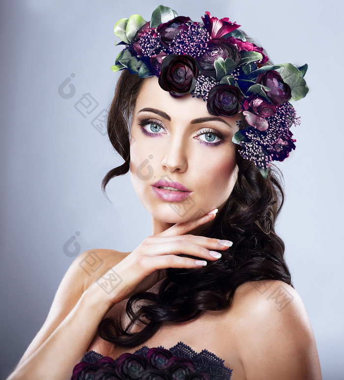 紫色花冠女子女的时尚图片摄影图
