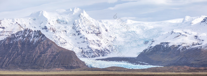 清新冰岛雪景摄影图