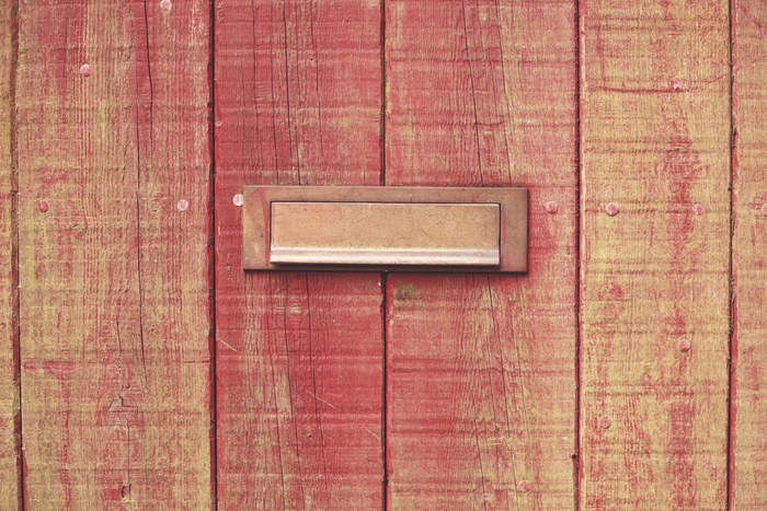 红色木质木板木门