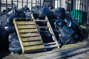 城市废气的垃圾摄影图