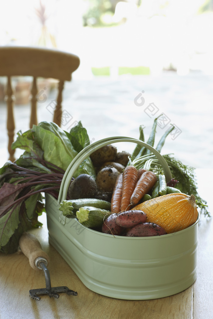 篮子里的萝卜和蔬菜素材