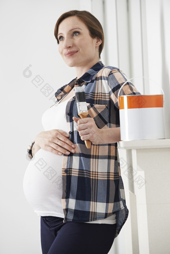 灰色调怀孕女子摄影图