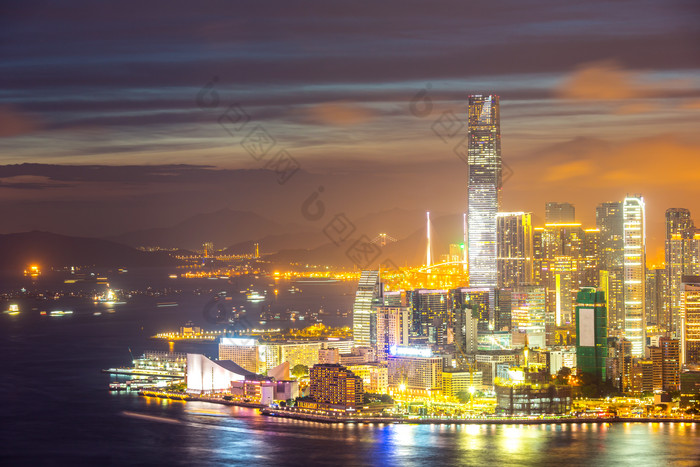 暗色调夜幕下的香港摄影图