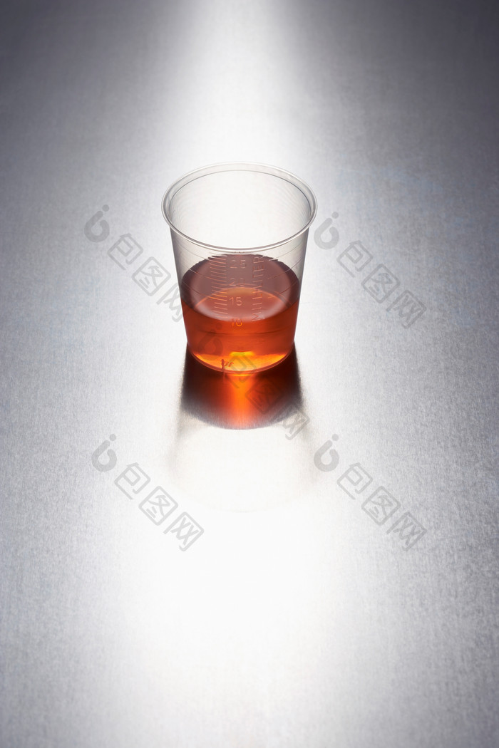 杯子里的红色液体