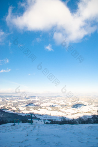 户外攀登雪山景色