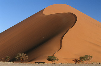 清新漂亮沙丘摄影图