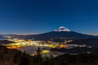 暗<strong>色调</strong>远看富士山摄影图