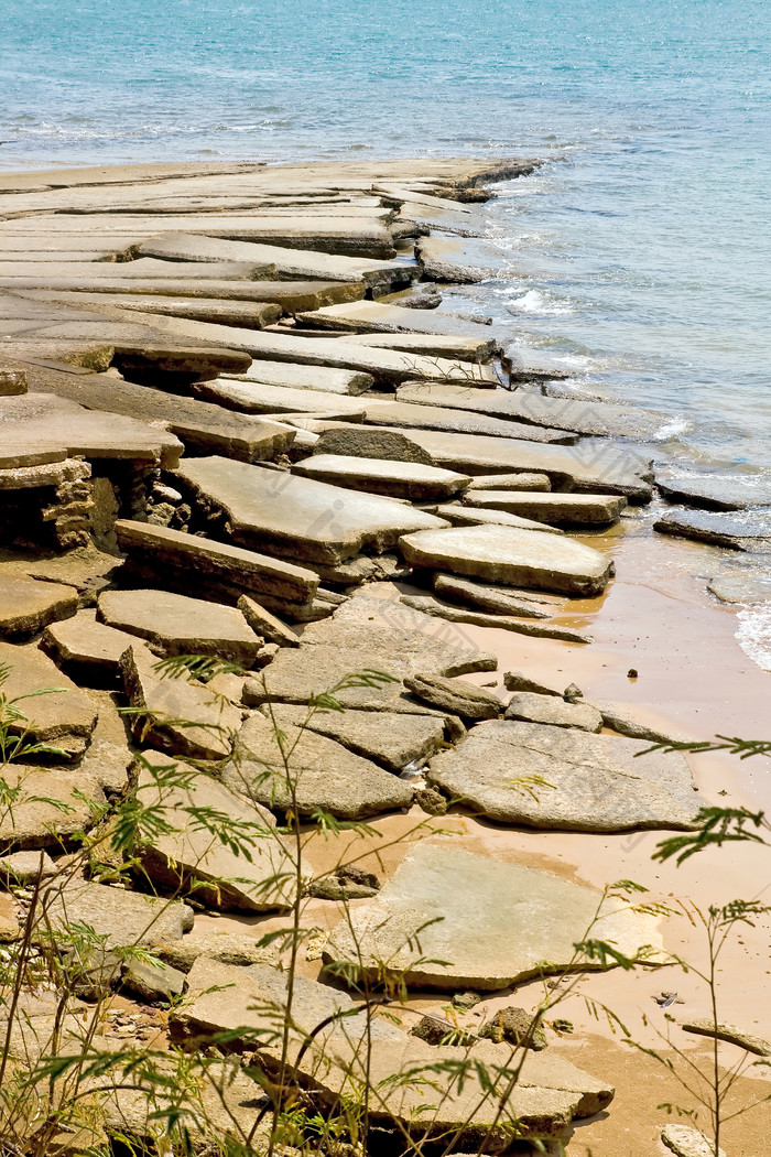 海滩大海岩石岩壁