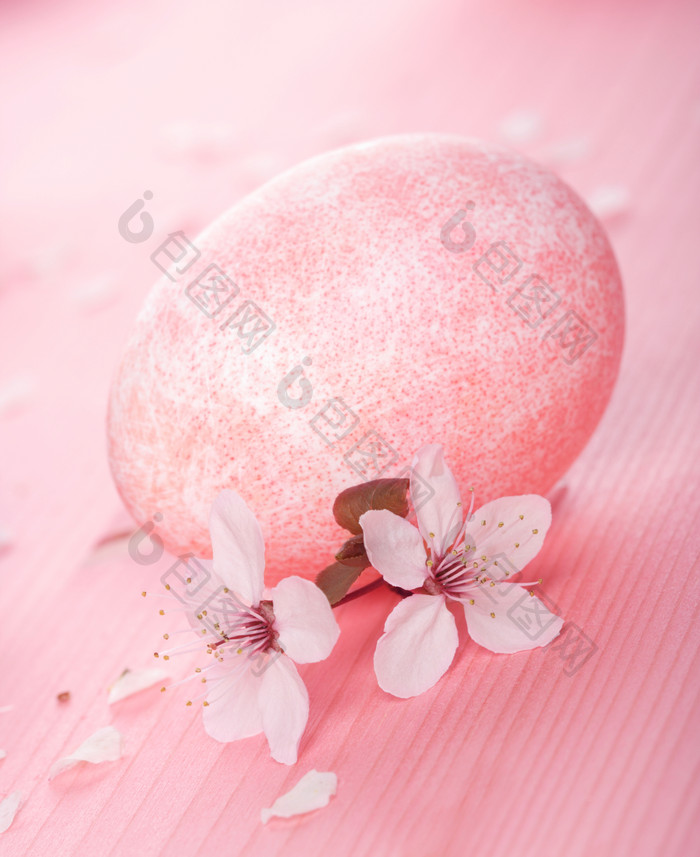 粉色小花和粉色彩蛋