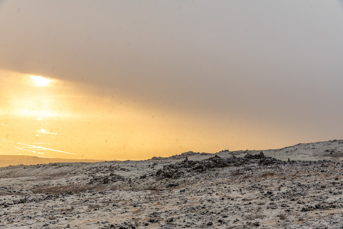 冬日下的冰岛自然风光