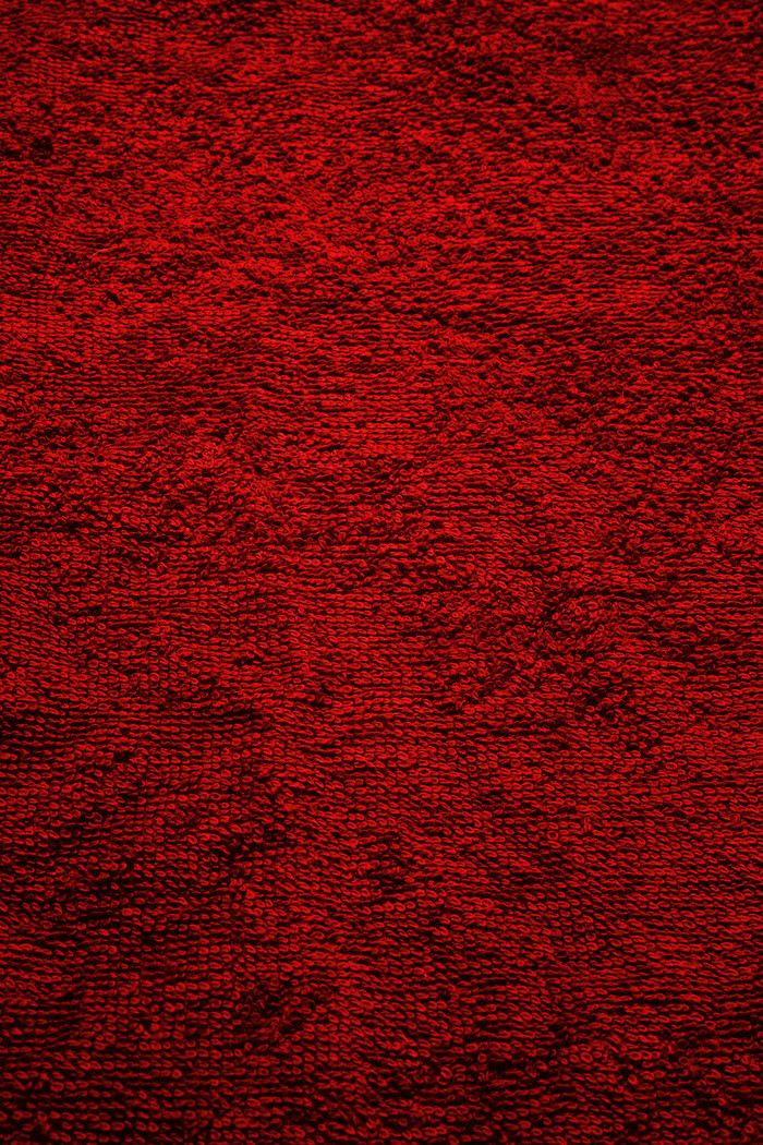 暗红色调针织品摄影图