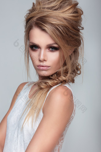 模型魅力头发女孩图片摄影图