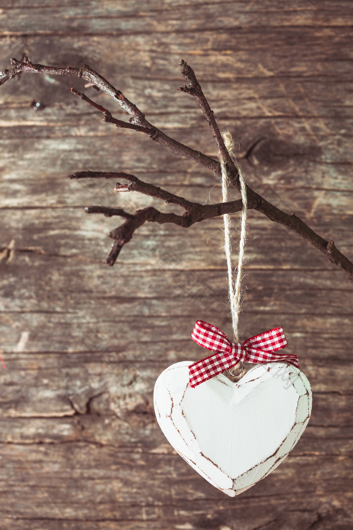 上传时间:2020-01-05 12:00:00 卡通爱心 粉色