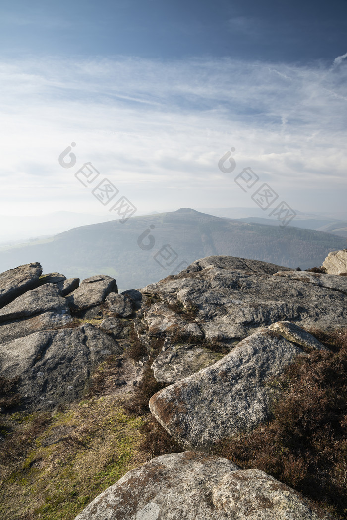 大自然岩石山峰摄影图