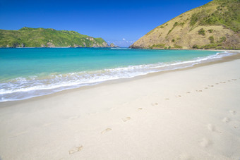 海边沙滩海水夏天度假旅游风景摄影照片