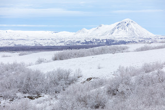 冬季<strong>雪山</strong>雪地摄影图