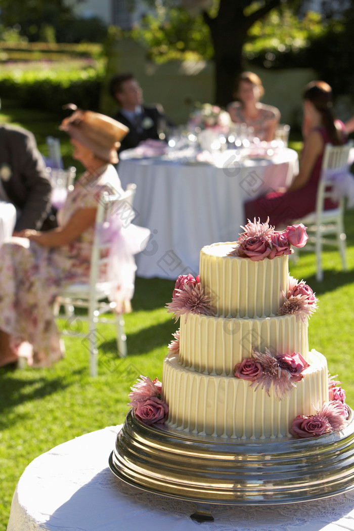 婚礼鲜花蛋糕摄影图