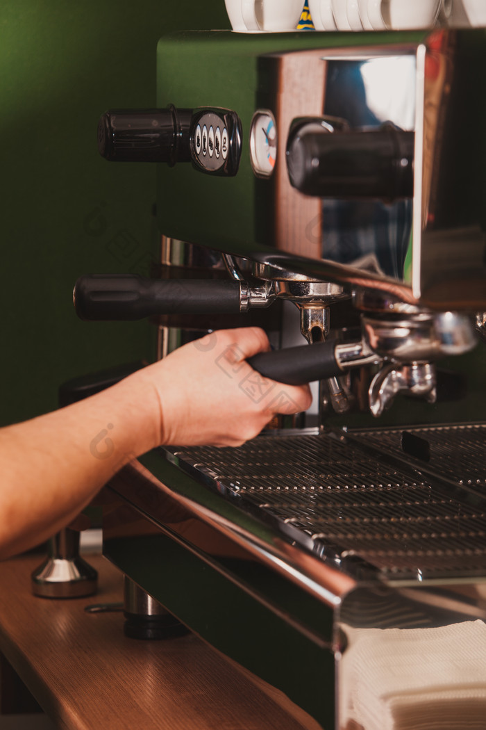 自动化咖啡师机摄影图
