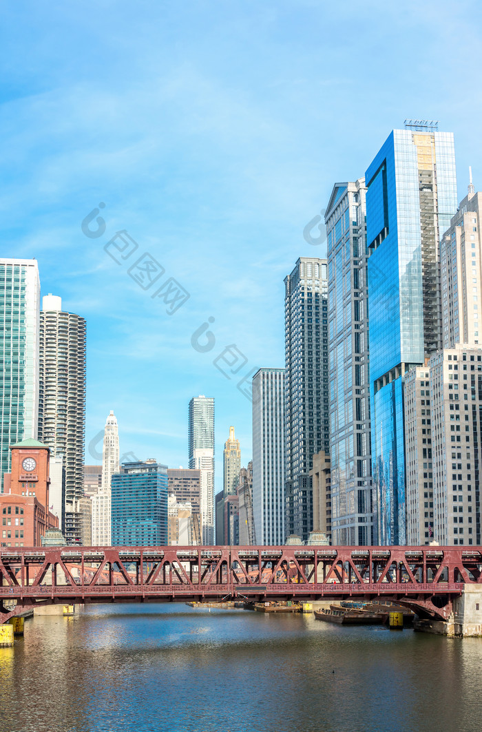 芝加哥铁桥和楼房
