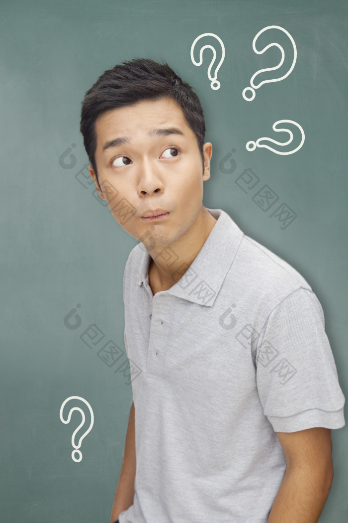 带着疑问的男孩图片-包图网