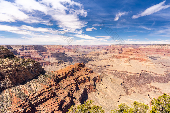 户外风景大自然蓝天白云山顶山谷旅游摄影图