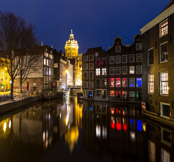 阿姆斯特丹黑夜大教堂摄影图