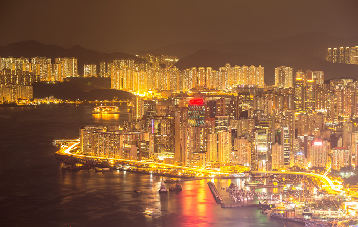 暗色调灯光中的香港摄影图