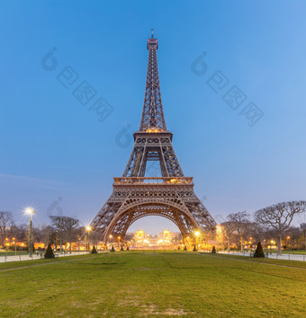 巴黎埃菲尔铁塔建筑