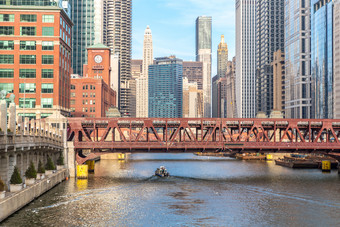 芝加哥江上大桥建筑