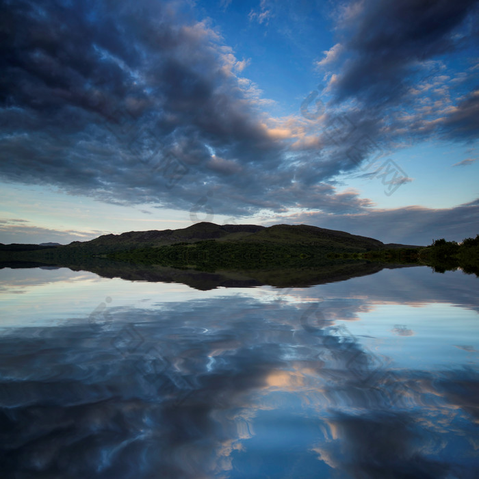 蓝色的蓝青图片