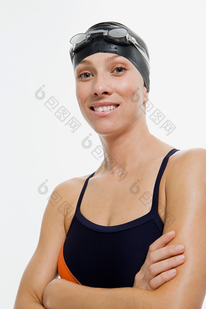 戴着泳帽的女人摄影图