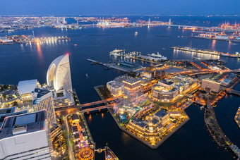 空中航拍港口夜景