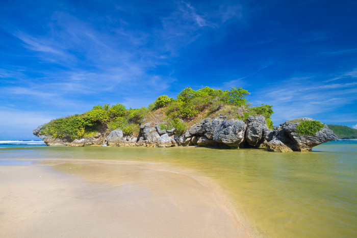 海边海浪海水石头度假旅游风景