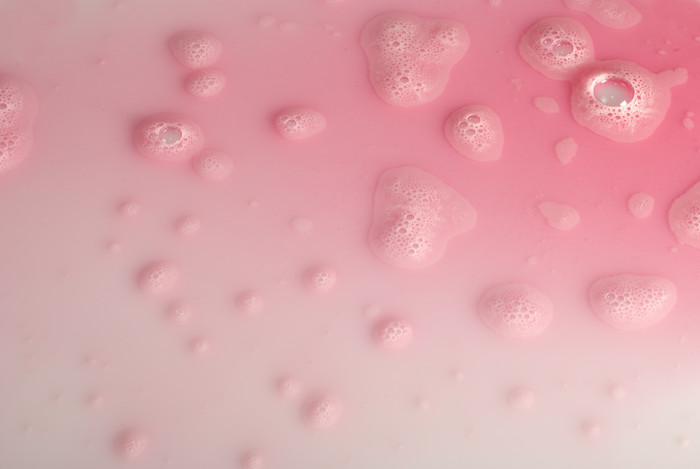 粉色水滴泡沫摄影图