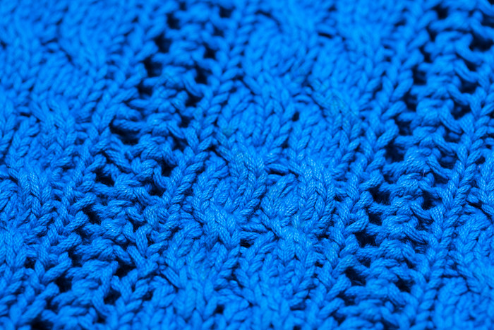 蓝色毛线编织物摄影图