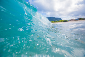 海边沙滩蓝色大海<strong>海浪</strong>旅行夏天风景