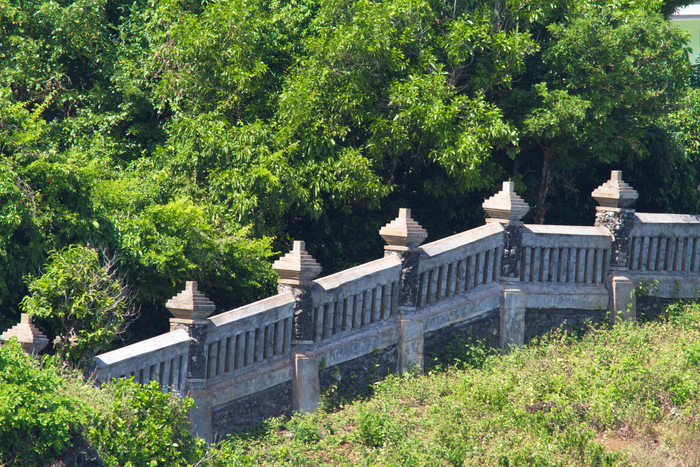 桥塔中式河边美景旅游图片
