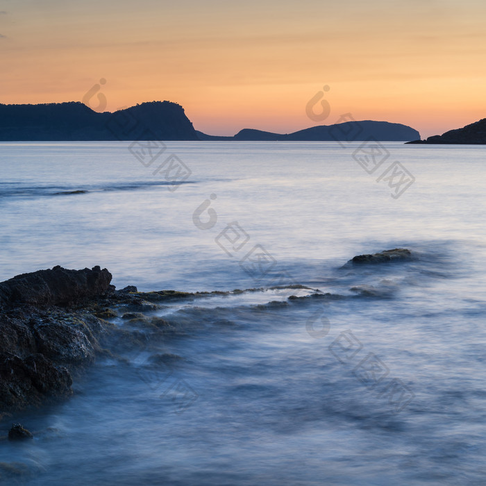 傍晚的海洋海岸风景