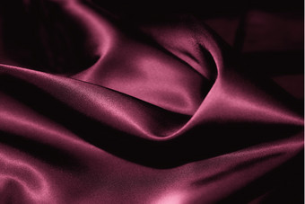 紫色调光滑的丝绸摄影图