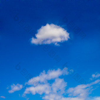 蓝天上的白云摄影图
