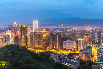 台北城市楼房夜景