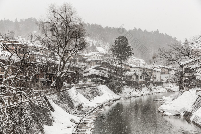 冬天冬季小河雪景
