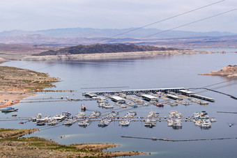 大自然湖水码头湖泊船旅游风景摄影图