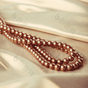 棕色珍珠项链饰品
