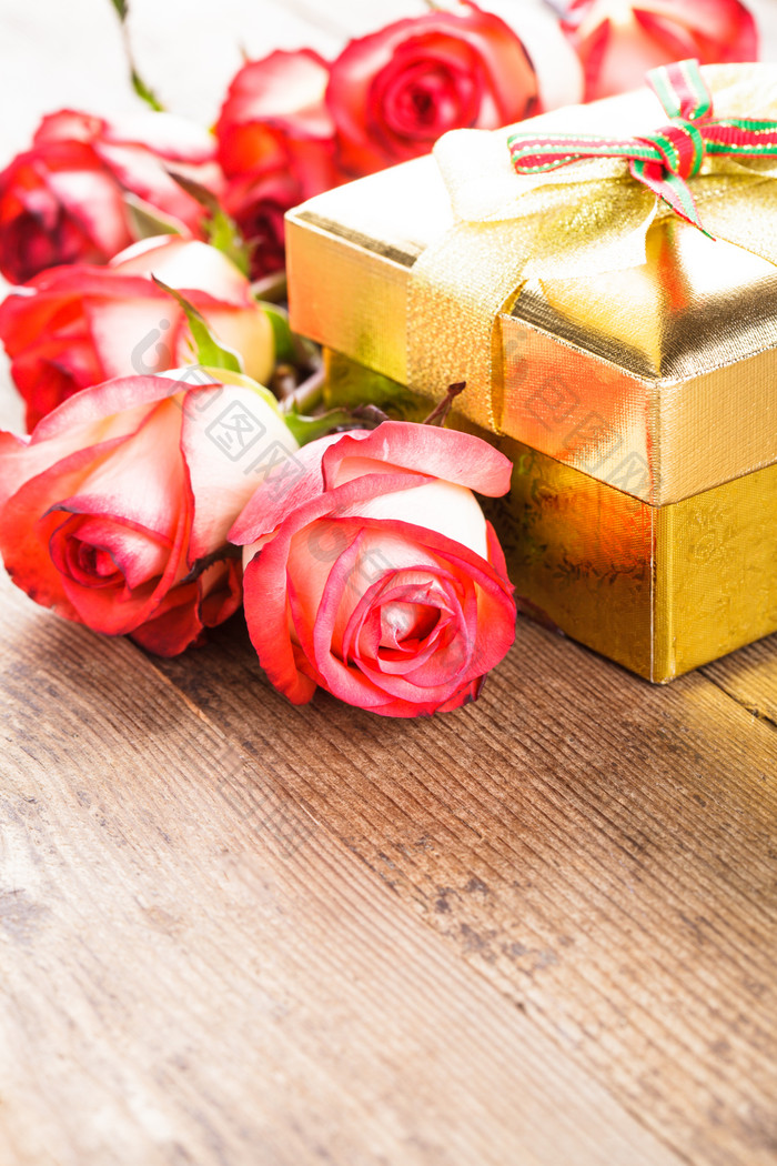 情人节礼物和玫瑰花