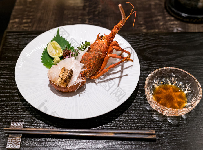 日本料理扇贝龙虾