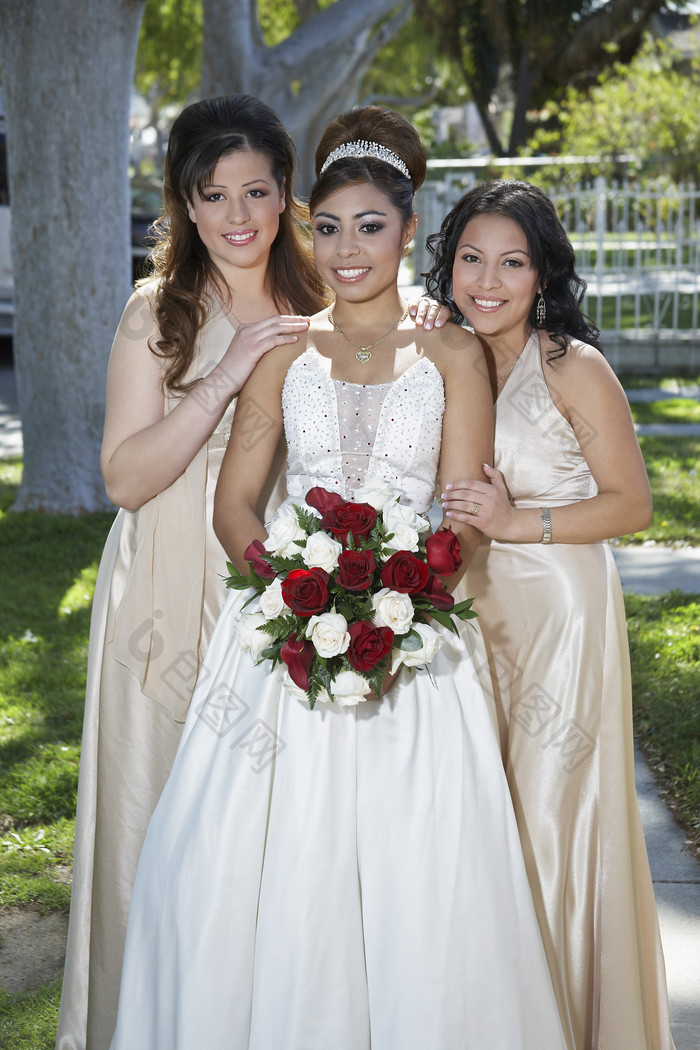 婚礼新娘和伴娘摄影图
