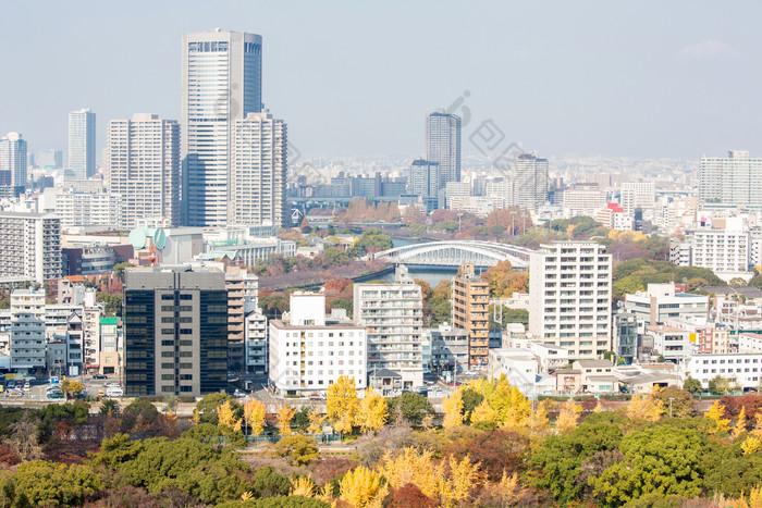 大阪城市高楼楼房